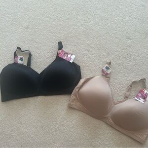 Bundle of 2 Olga by Warner’s Nude and Black Bra NWT size 3XL